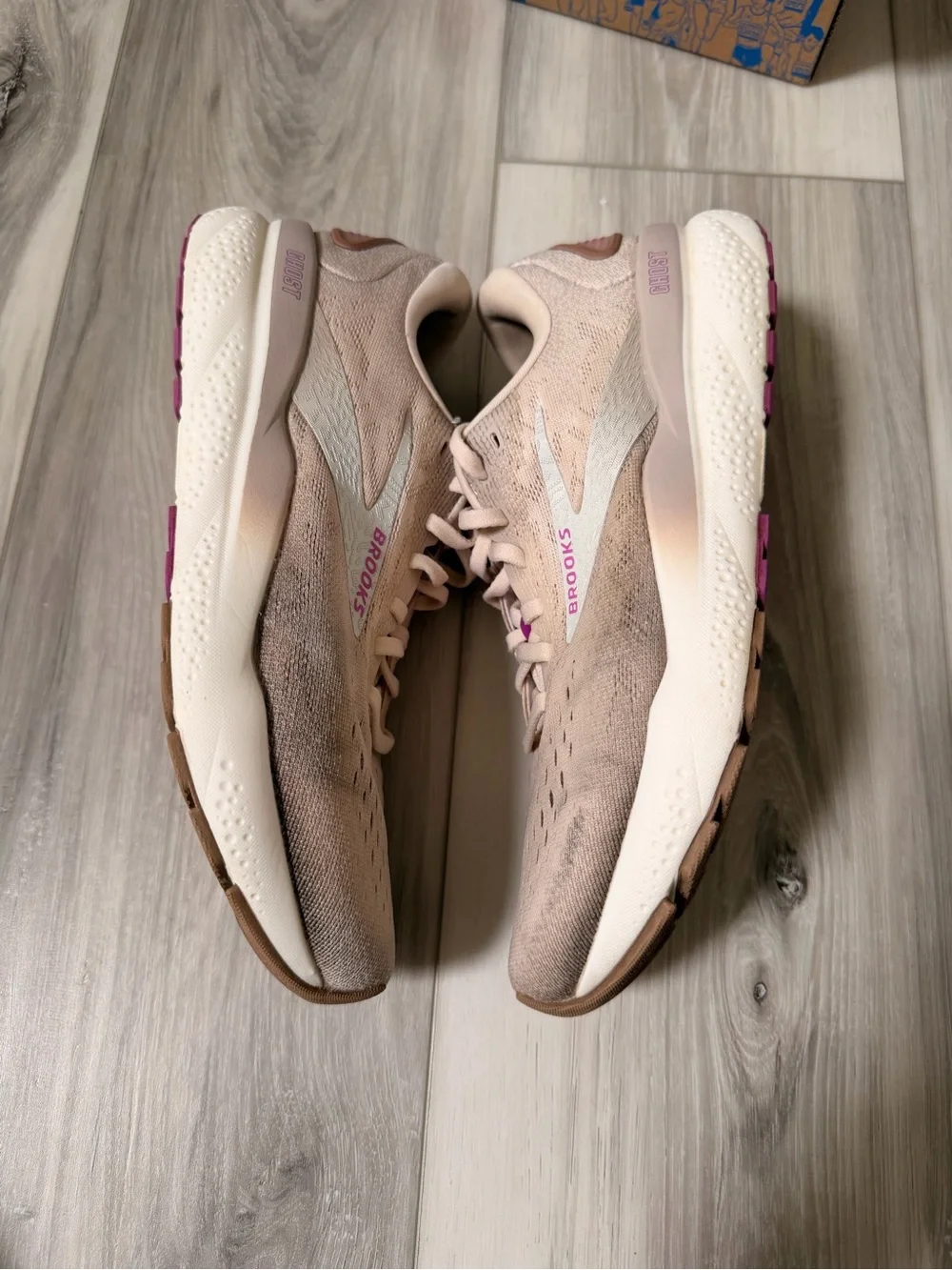 Brooks ghost 16
